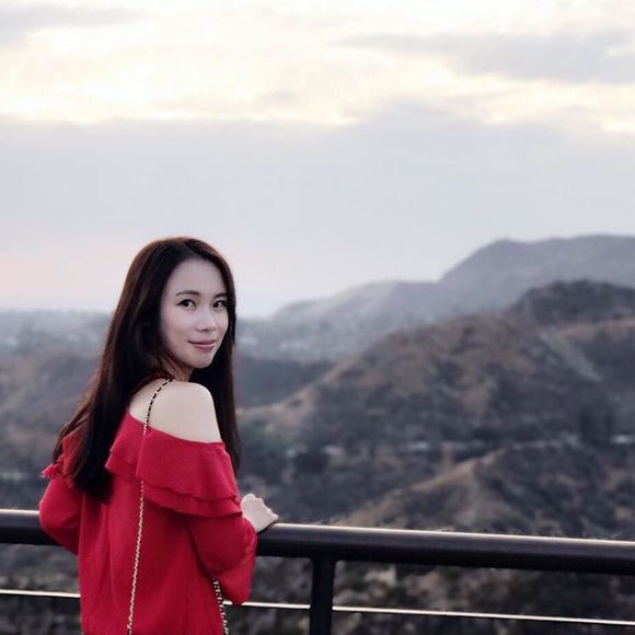 Meet your Posher, Brenda - Picture 1 of 1